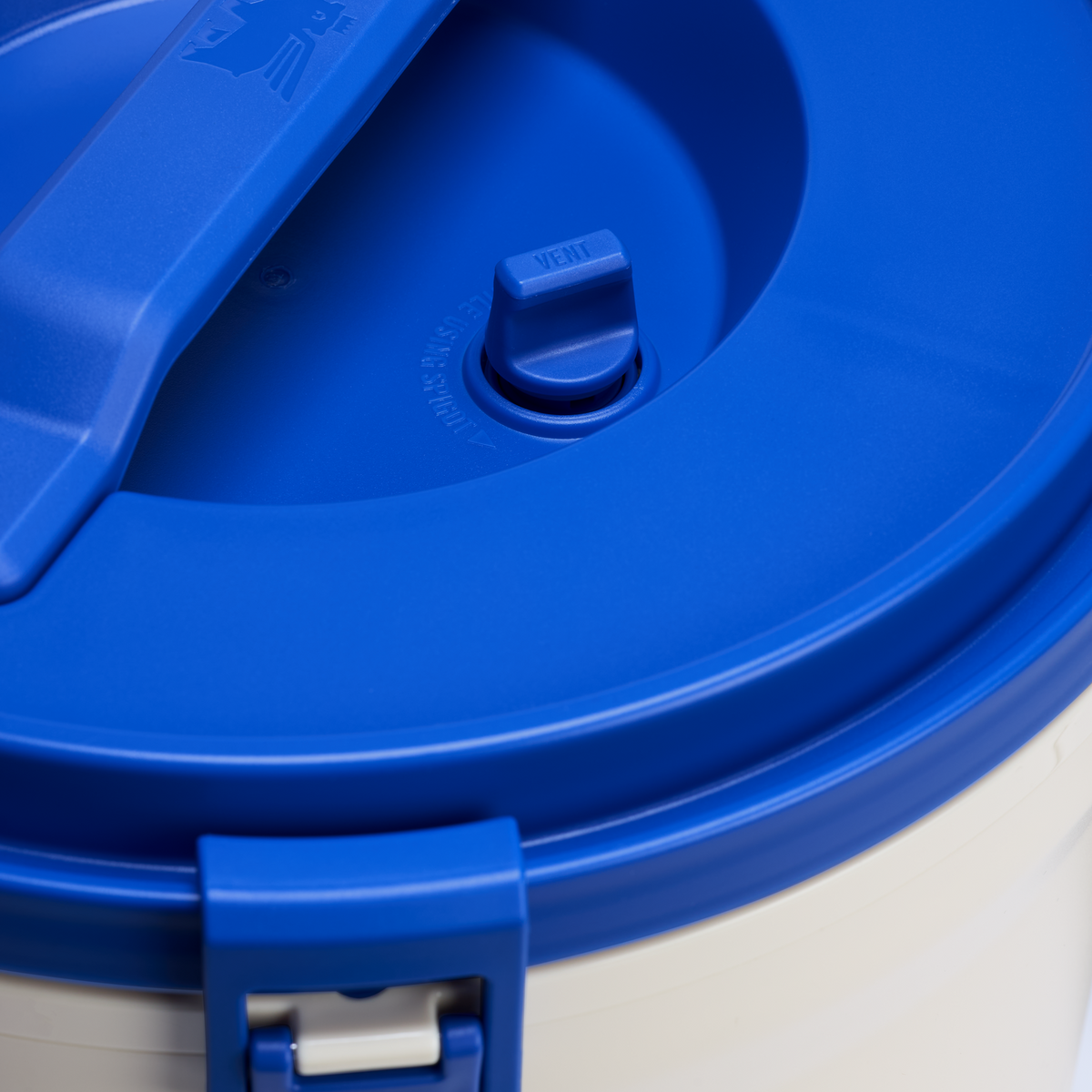 Adventure Fast Flow Water Jug 2G D025A