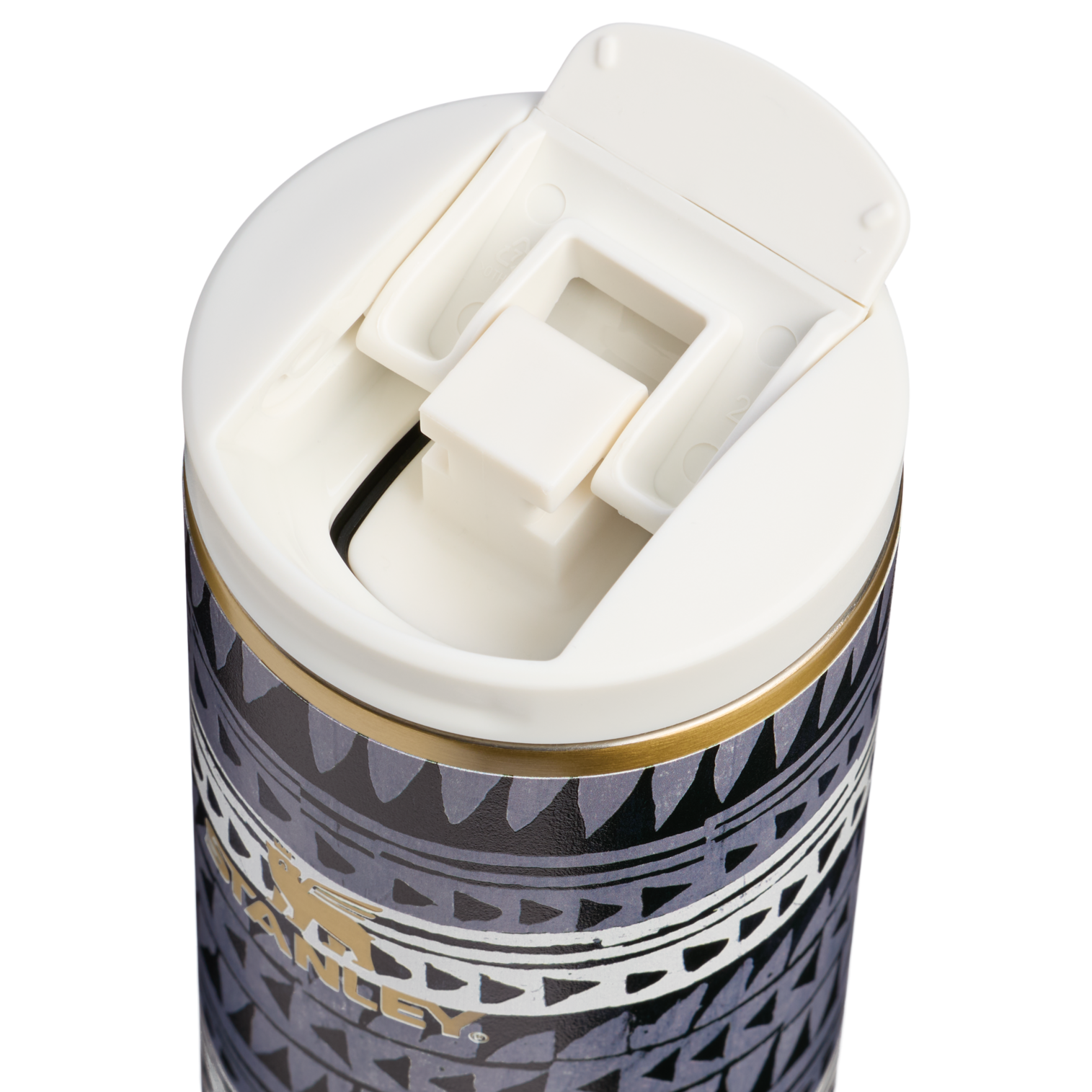 The Stanley 1913 x Nest AeroLight™ Transit Flip Top Mug D266W