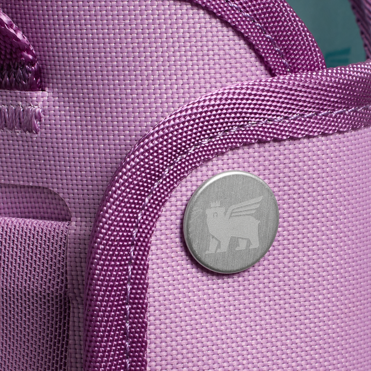 The All Day 30 OZ Quencher Carry-All D108Q